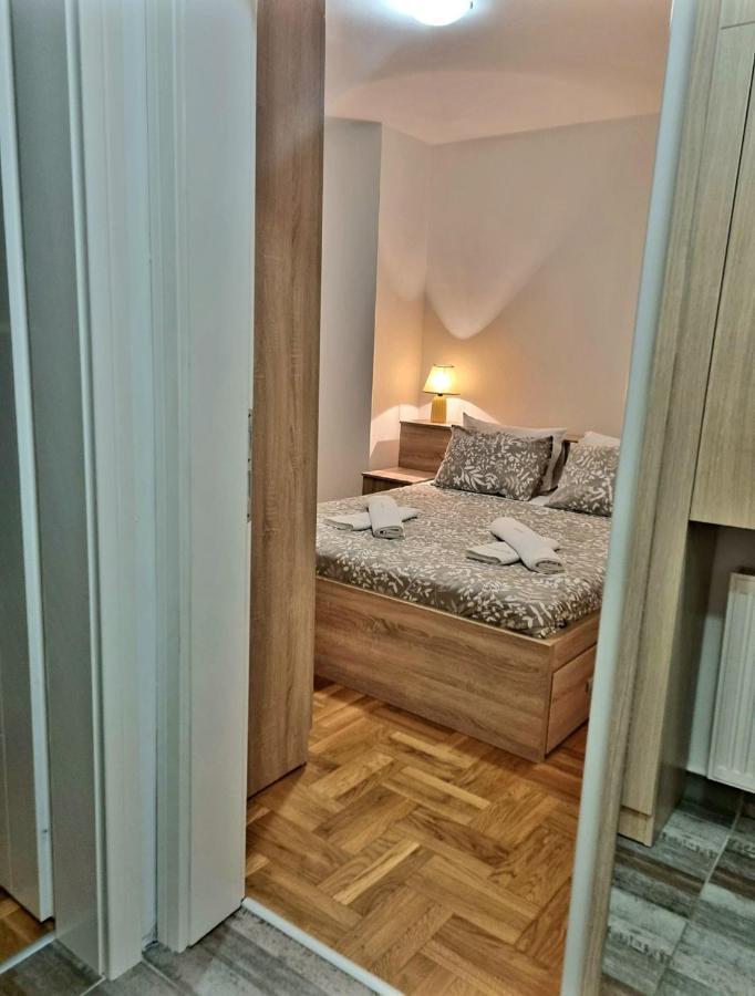 Apartman Moskva Bijeljina Apartamento Exterior foto